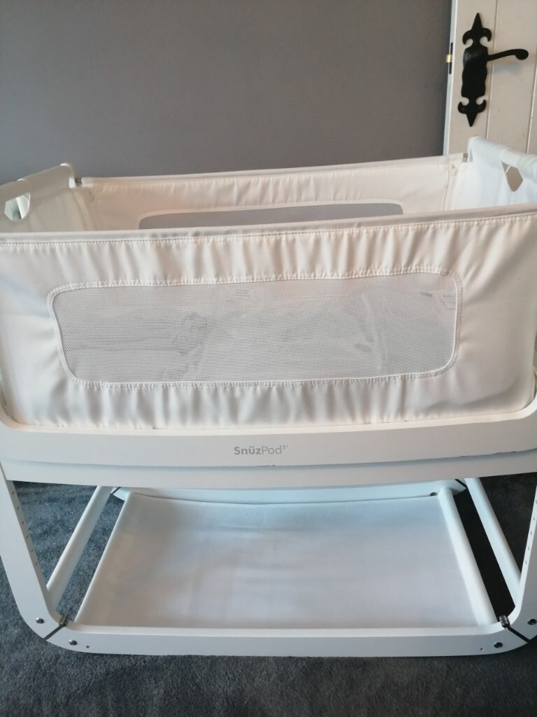 snuzpod next to me crib